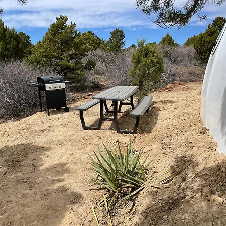 Canyon Rim Domes - A Luxury Glamping Experience!!